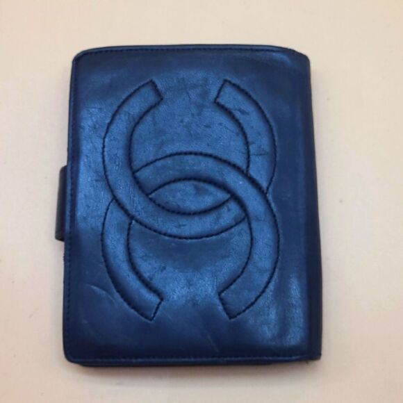 Authentic Chanel Wallet - Picture 1 of 10